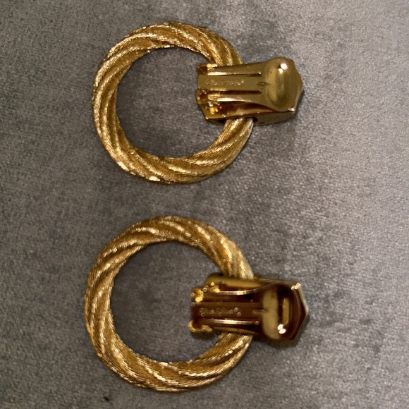 ❤️🎉HOST Pick🎉❤️ Christian Dior Pave’ Crystals Gold Tone Hoop Earrings.🥰 - Picture 3 of 6